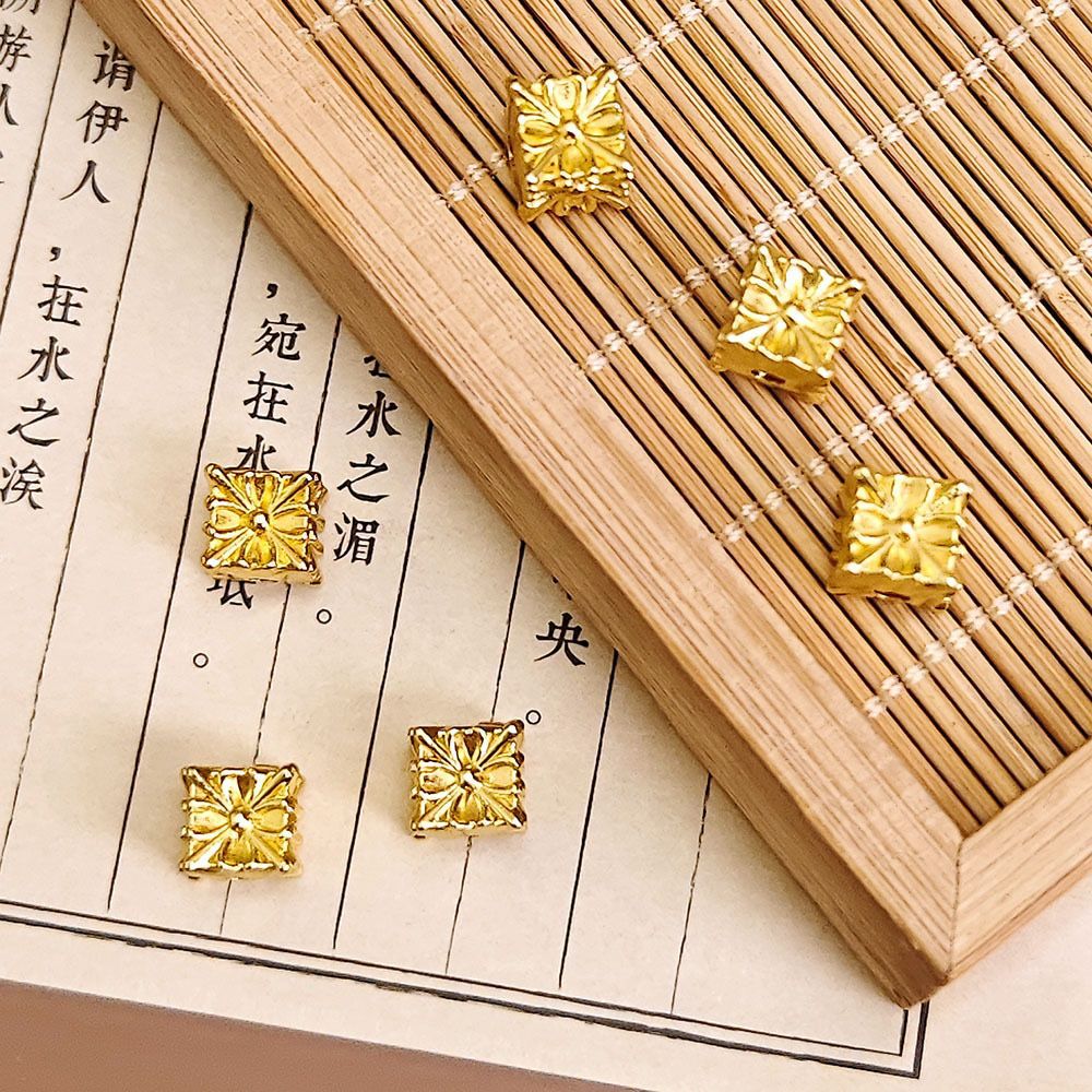 Gold Cube Spacers