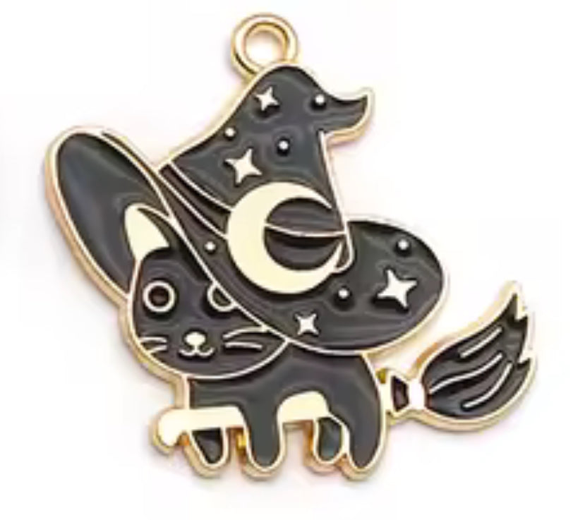 Spooky Cat 🐈⬛ Charms