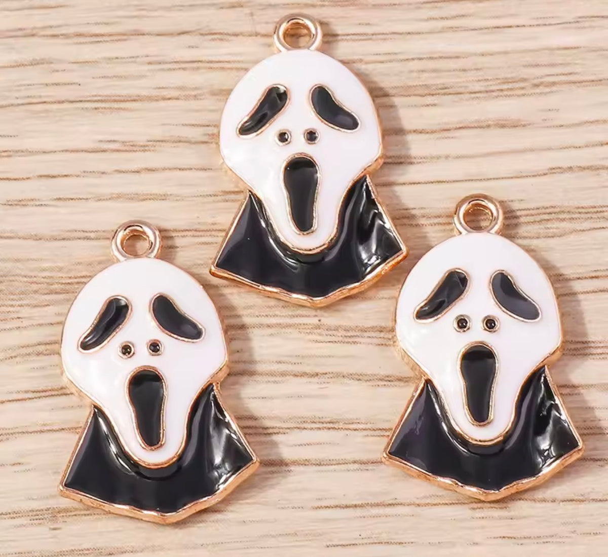 Spooky Season Charms 👻😱💀🧛‍♂️🎃🦇🕷️🧙🏼‍♀️