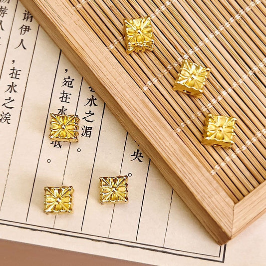 Gold Cube Spacers