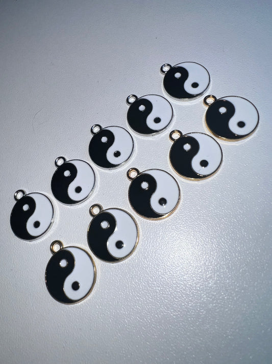 Yin and Yang ☯️ Pack of 5pcs